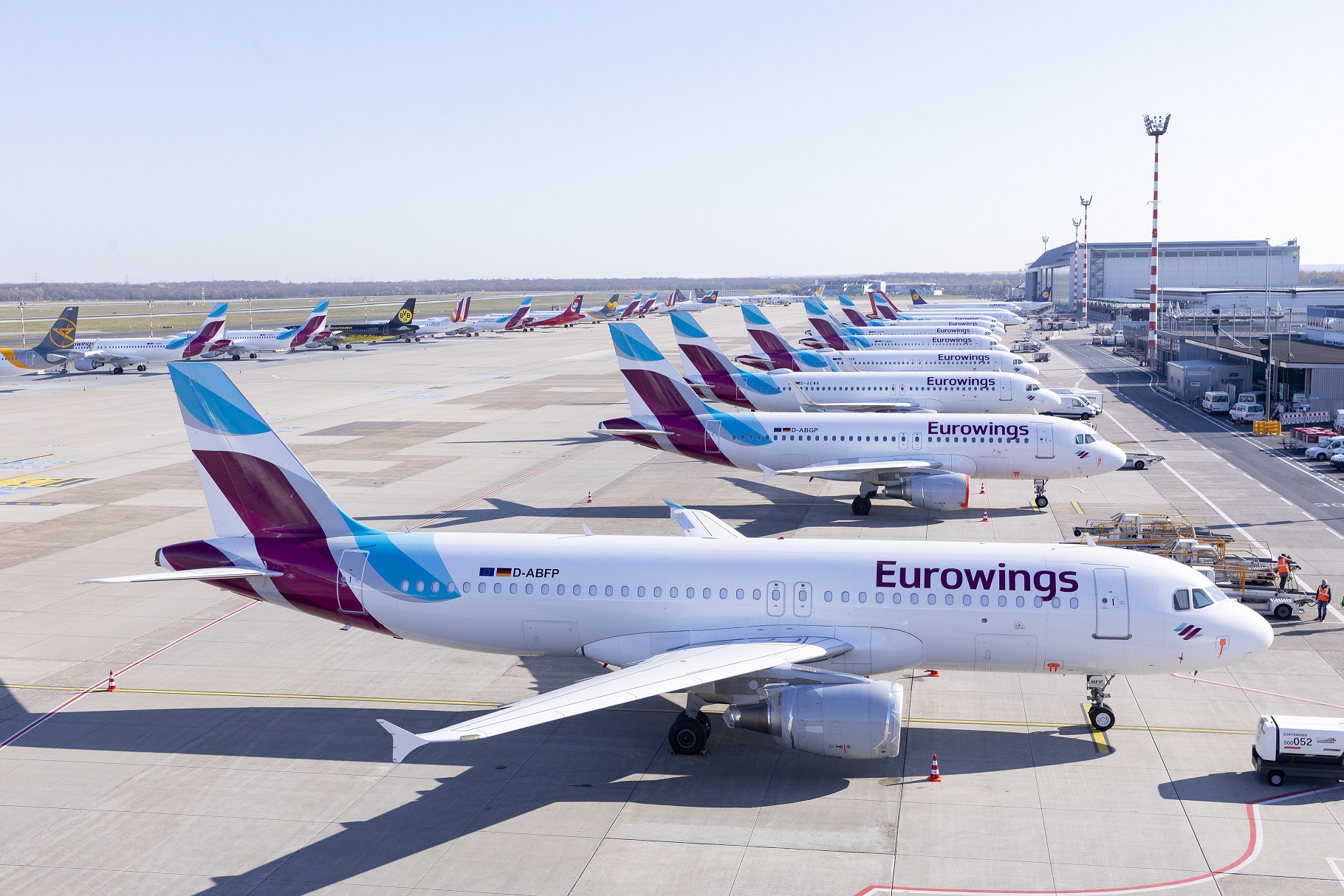Avrupa’da 5.000’den Fazla Uçak Yerde Bekliyor