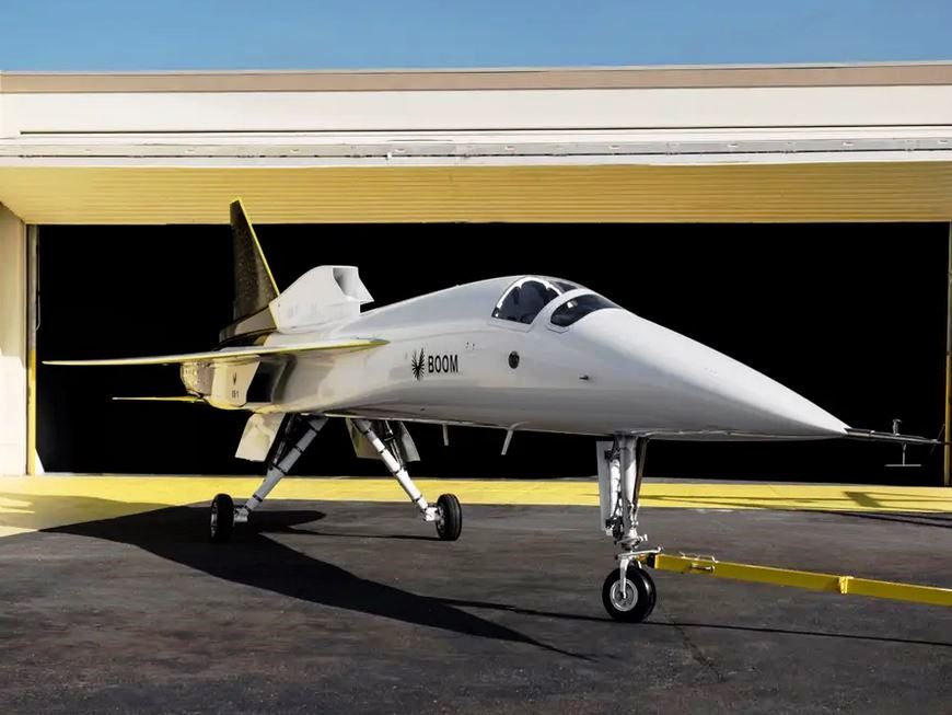 Boom, Sesten Hızlı Yolcu Uçağının Prototipini Tanıttı