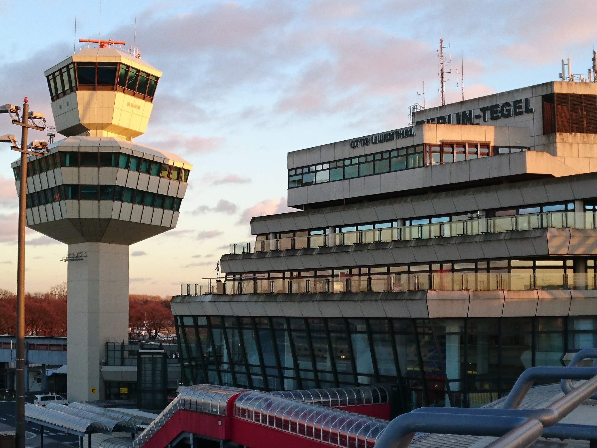 Berlin Tegel Havalimanı Kapatıldı