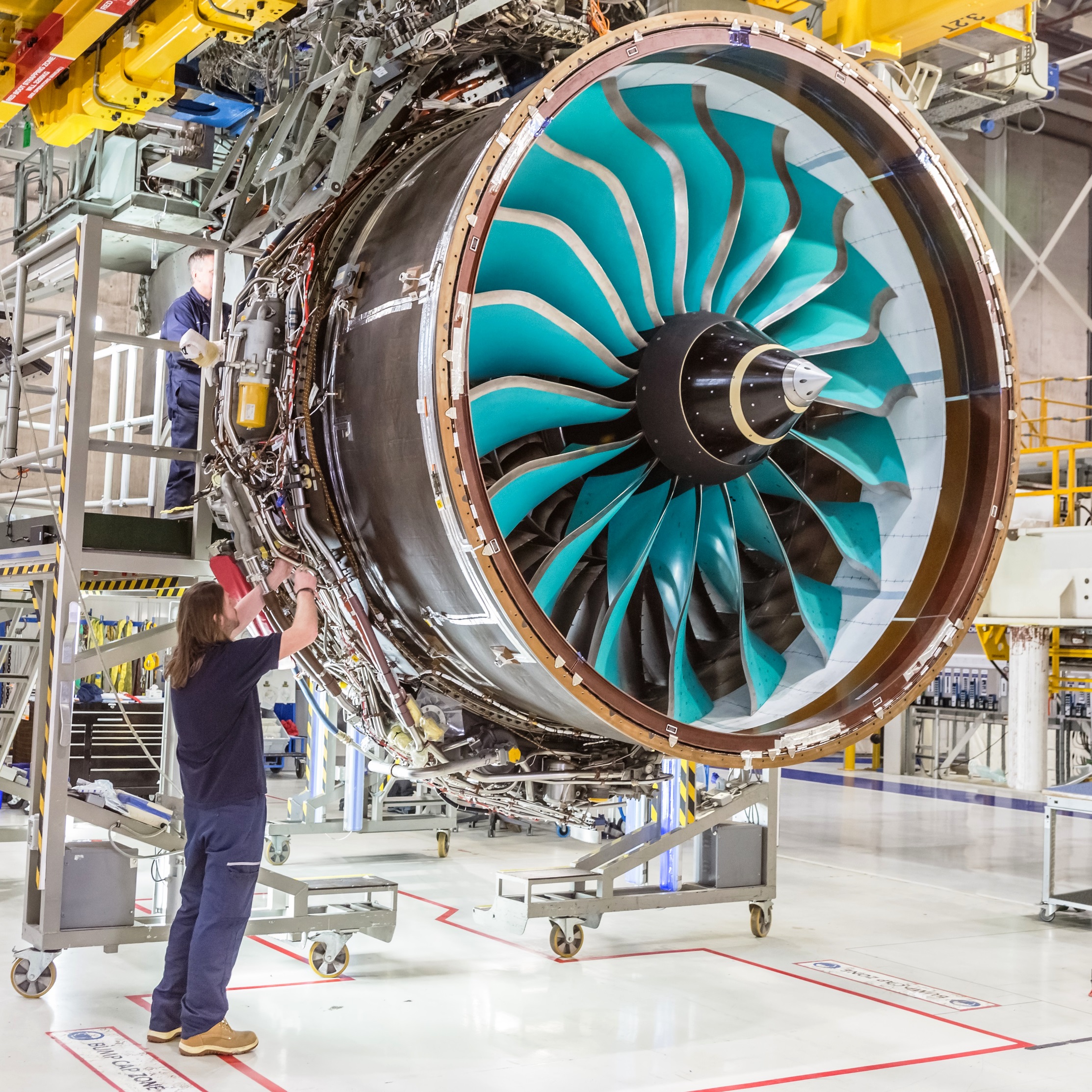 Rolly-Royce, Dünyanın En Büyük Uçak Motorunu Üretmeye Başladı