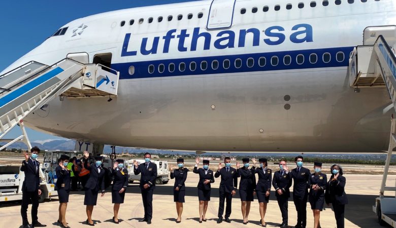 Lufthansa çalışanları ve Boeing 747