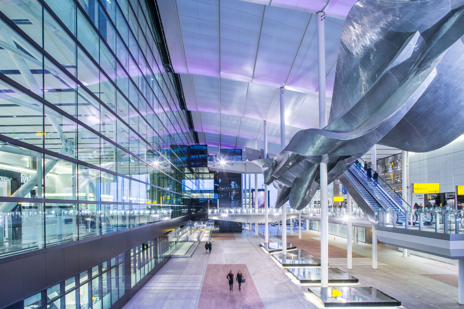 Heathrow’da Havalimanı Vergisi Tartışması