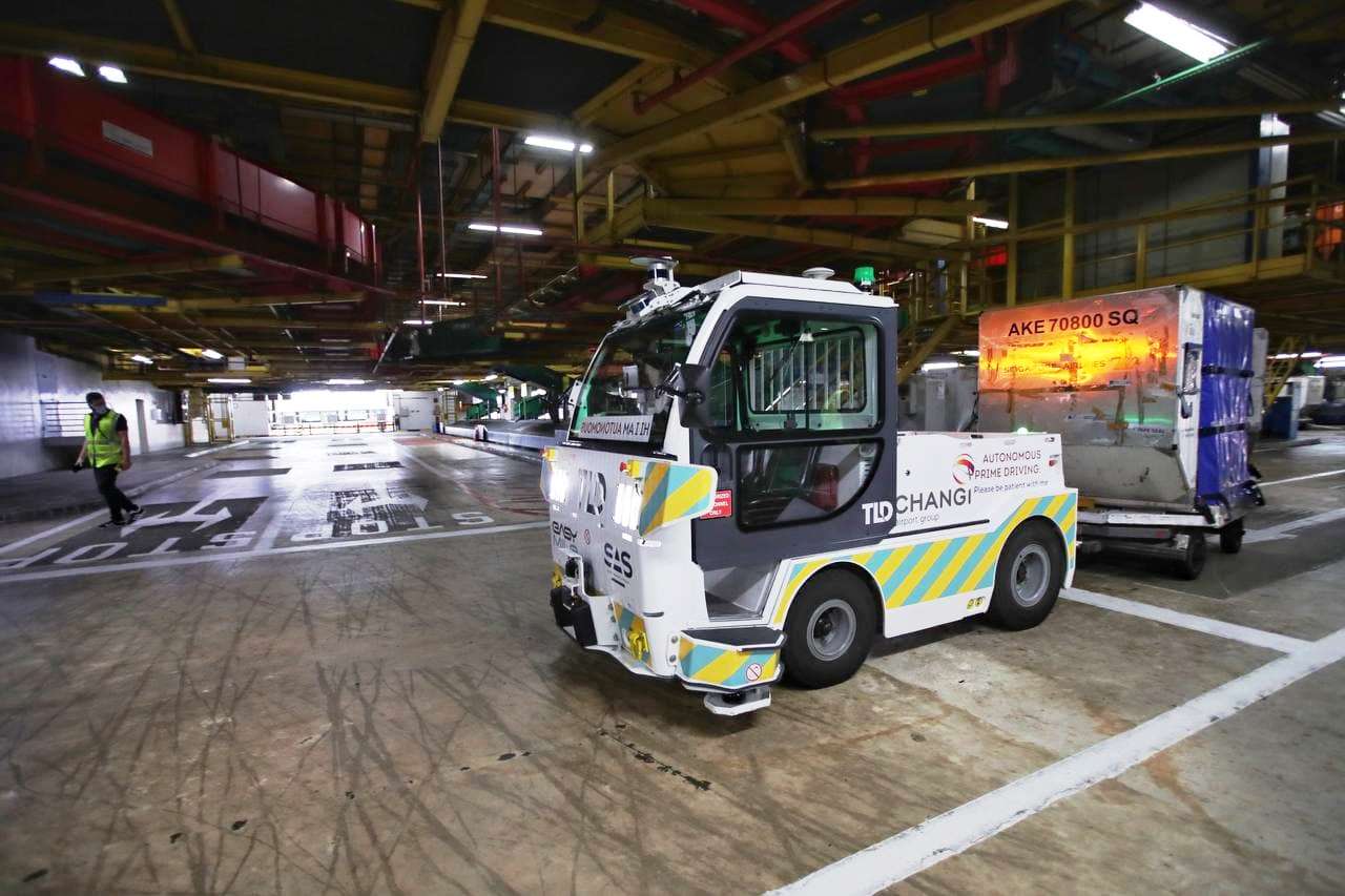 Changi Havalimanı’nda, Sürücüsüz Bagaj Araçları Kullanılmaya Başlandı