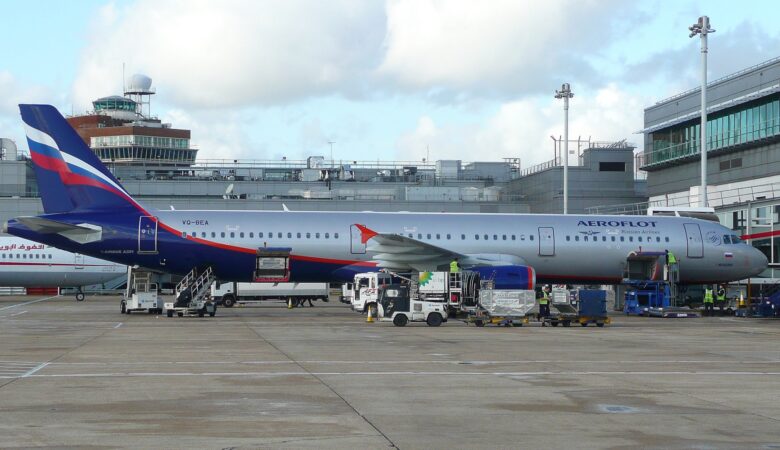 Aeroflot A321 - Londra Heathrow Havalimanı (Kasım 2009)