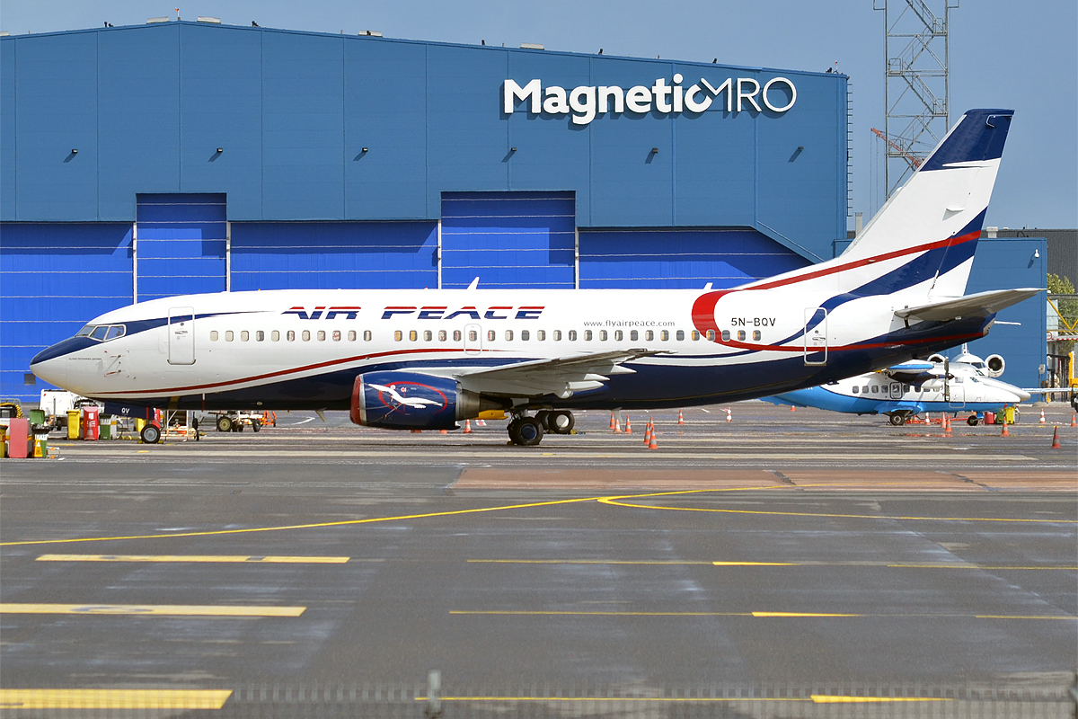 Air Peace - Boeing 737 uçak