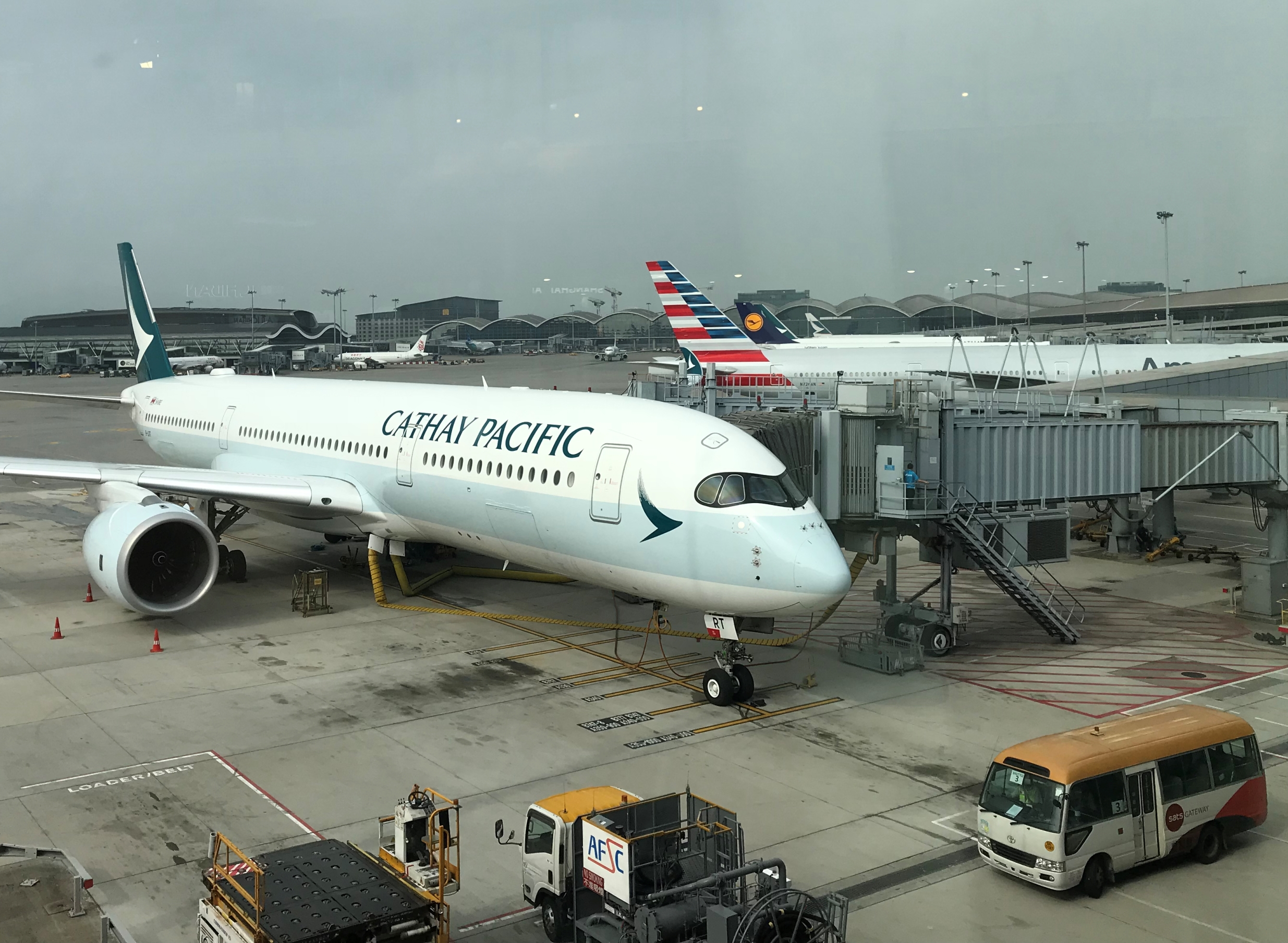 Hong Kong, Uçak Biletlerini Bedavaya Verecek