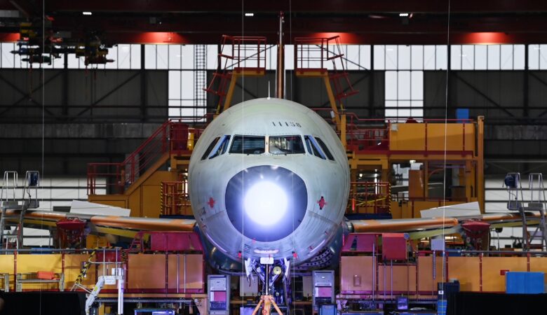 Airbus A321 - Tianjin'deki fabrikada üretim halinde