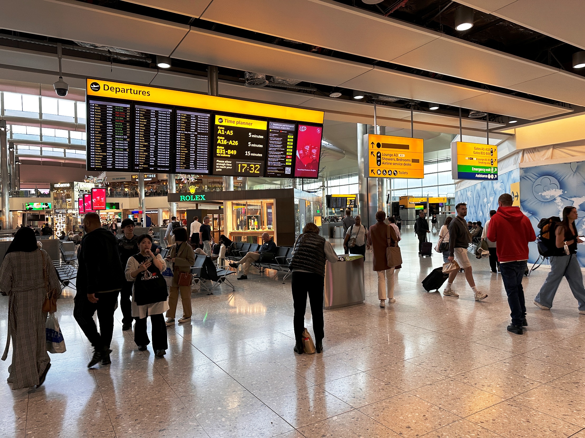 Londra Heathrow - Terminal 2 (Ekim 2023)