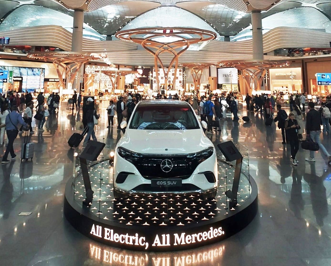 Elektrikli Mercedes, İstanbul İGA Havalimanı’nda