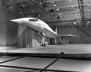 Lockheed L-2000