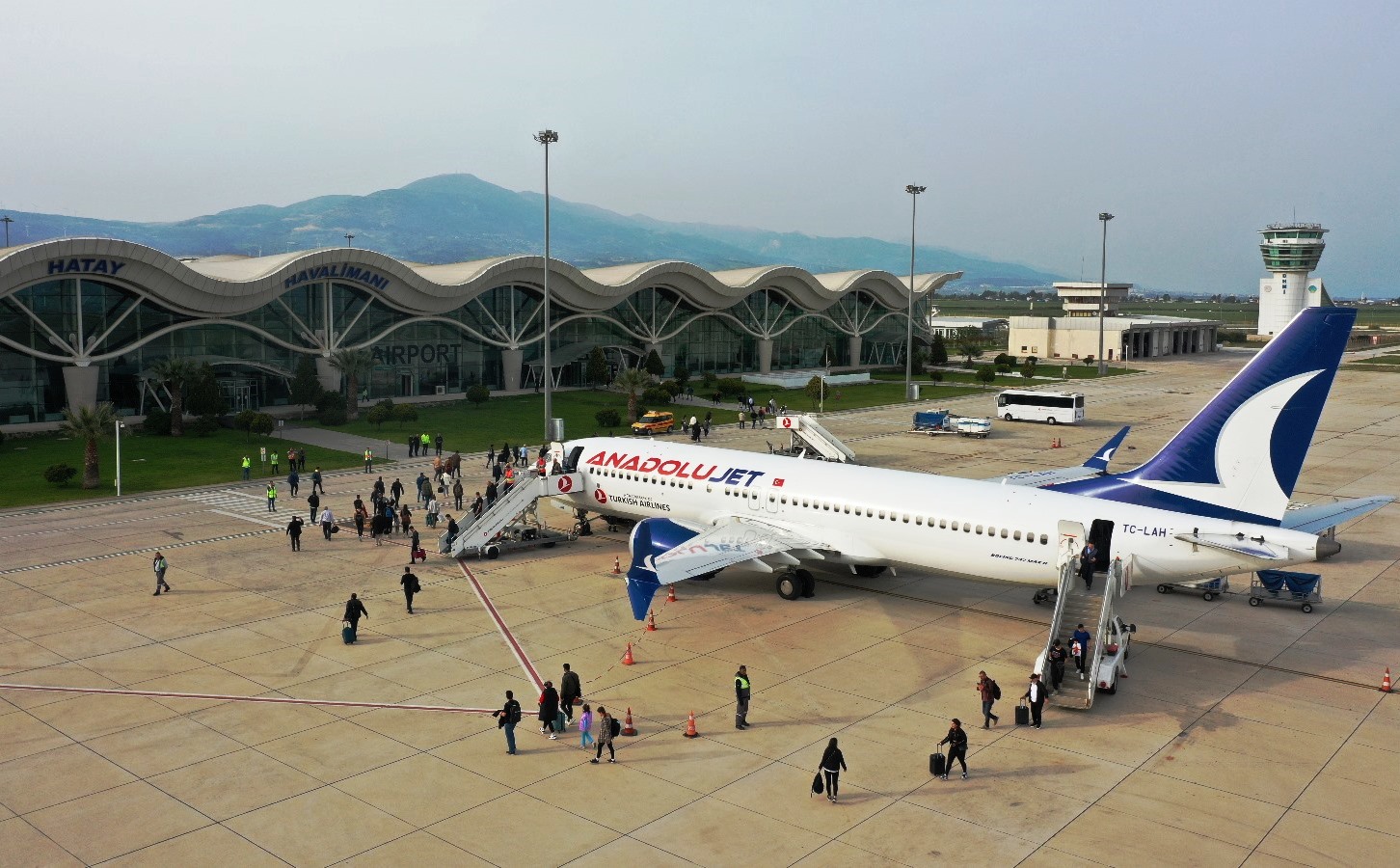 Hatay Havalimanı, Trafiğe Yeniden Açıldı