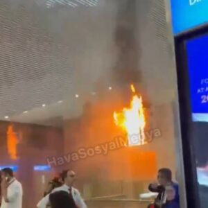 İstanbul İGA Havalimanı'nda yangın çıktı (14 Nisan 2024)