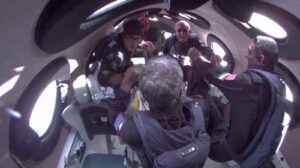 Virgin Galactic 07 - Uzay