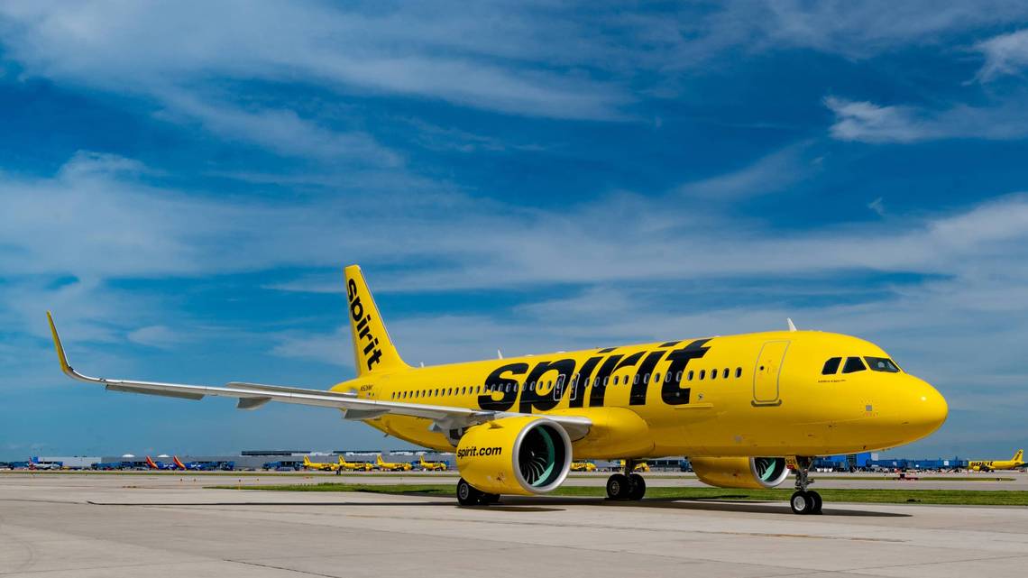 Spirit Airlines Uçağına İnişte Ateş Açıldı