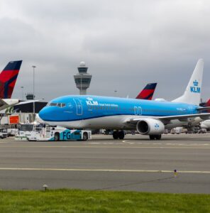KLM - Taxibot