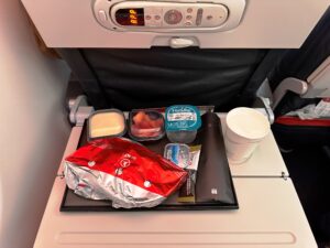 THY Economy Class İkramı x İstanbul – Stuttgart (Nisan 2025)