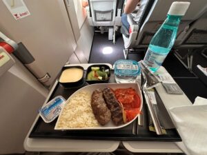 THY Economy Class İkramı x İstanbul – Prag (Mayıs 2025)