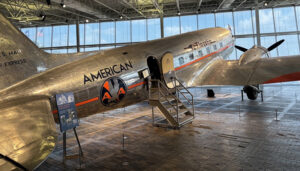 American Airlines x Douglas DC-3