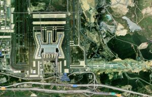 İstanbul İGA Havalimanı x Doğu-Batı Pisti