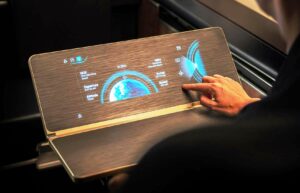 Lufthansa Technik x Dokunmatik Ekranlı Masa