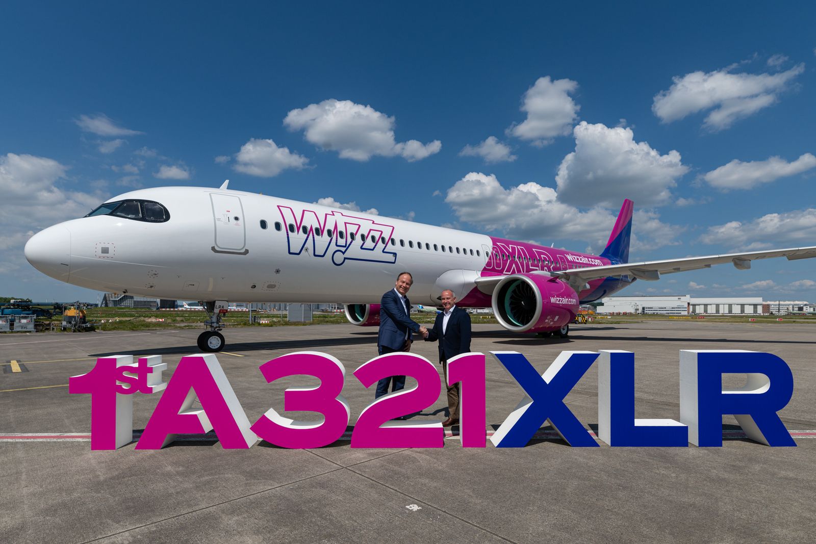 Wizz Air Uçağı, Prag’da Çok Sert İniş Yaptı