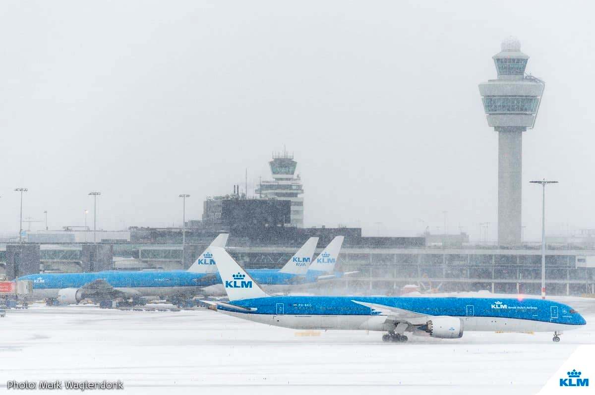 Amsterdam’da Kar Krizi