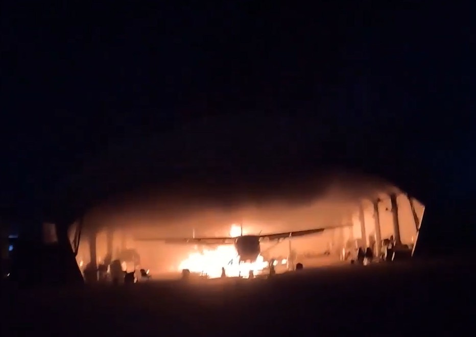 IŞİD, Nijer’de Niamey Havalimanı’nı Bastı