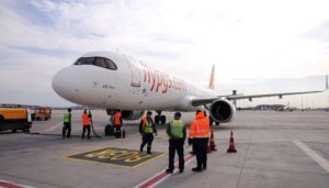 Pegasus'un Tahran'da mahsur kalan uçağı yurda döndü (21 Nisan 2026)