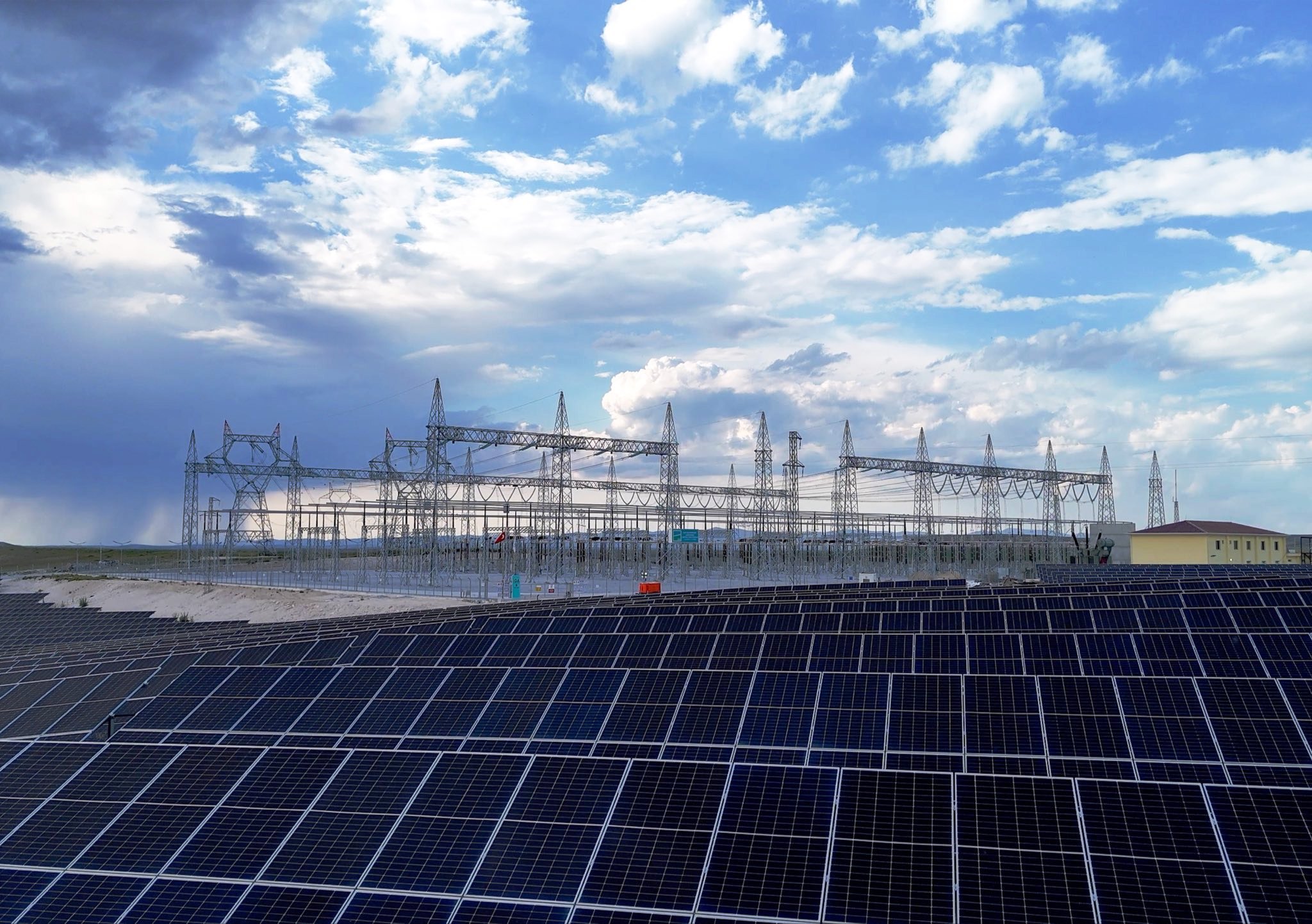 İGA, Eskişehir’de Güneş Enerjisiyle Elektrik Üretiyor