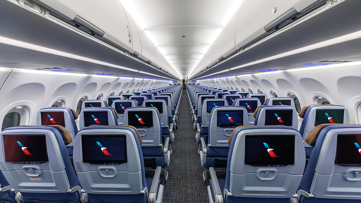 American Airlines, Koltuk Arkası Ekranlara Geri Dönüyor