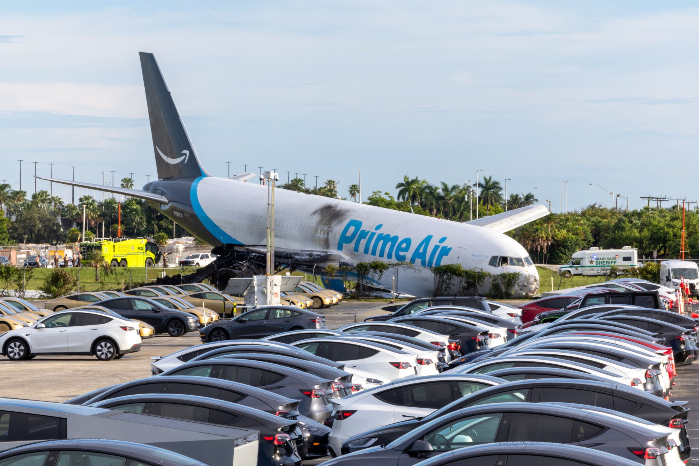 Amazon Adına Uçan Boeing 767, Miami’de Pistten Çıktı